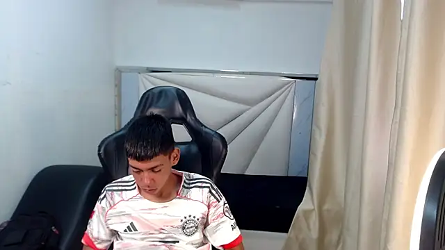Liarr_ webcam