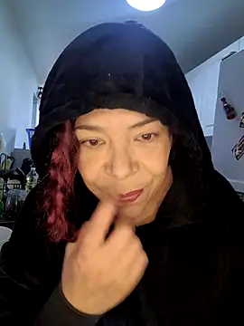 Scarlet_curly8a webcam