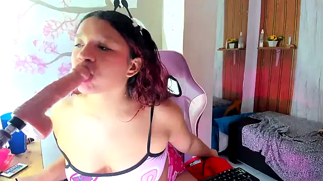 Emily_Coper18 webcam