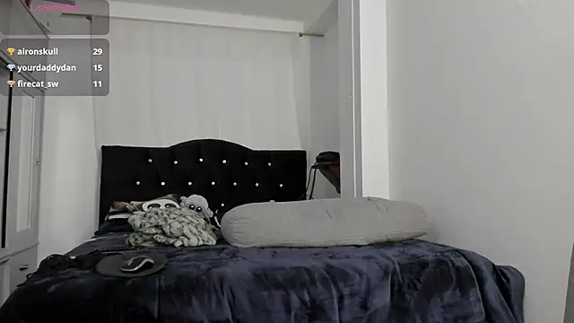 Amy_Aloqua webcam