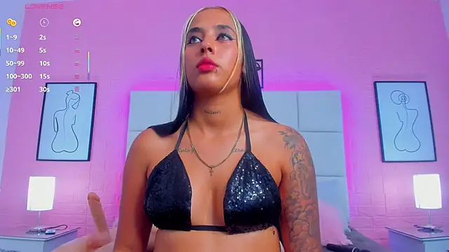 charlotte_kisss webcam