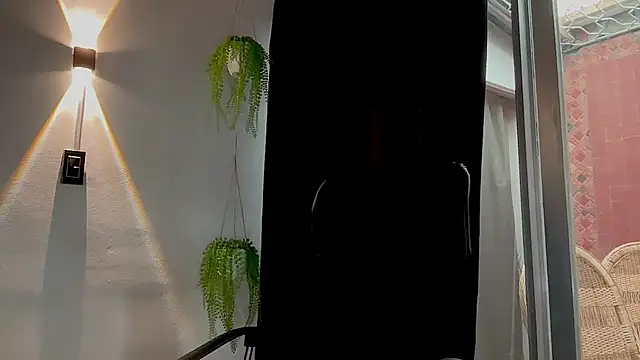 MarcellaGriffin webcam