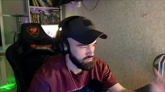 _Serious_Man webcam