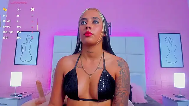 charlotte_kisss webcam