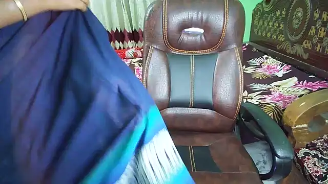 BengaliQueenStar webcam