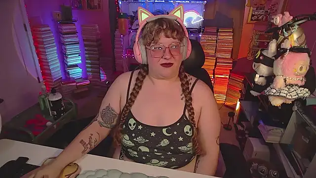 FatVeronica webcam