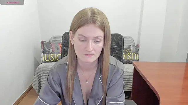 Alisha_Skyes webcam