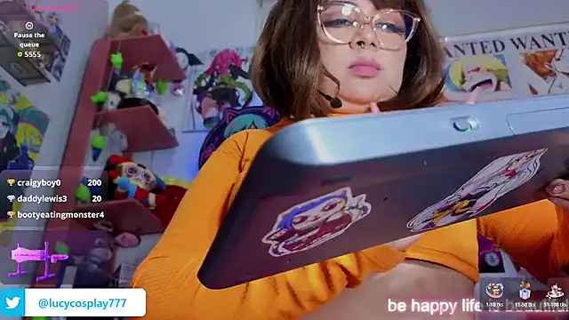 Lucycosplay777 webcam