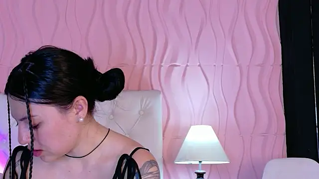 Mia_Cherry__ webcam