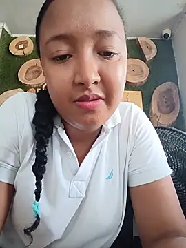 HeLiSa69ebony webcam