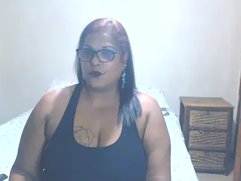 sexylax17 webcam