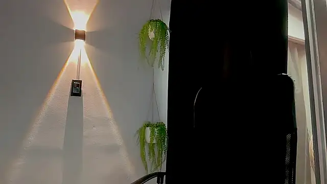 MarcellaGriffin webcam