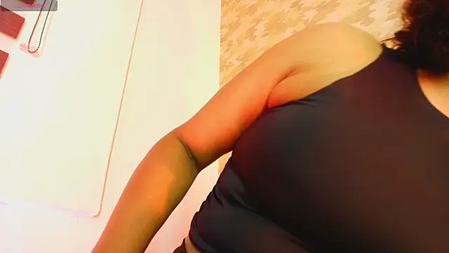 alexa_cruz__ webcam