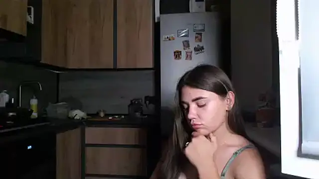 delightful_sofi webcam