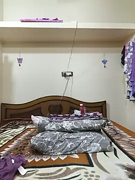 Tamil_Ishu webcam