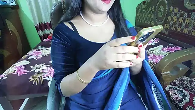 BengaliQueenStar webcam