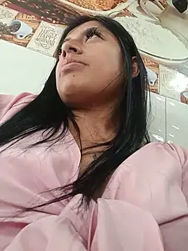 Alahia_Myers webcam