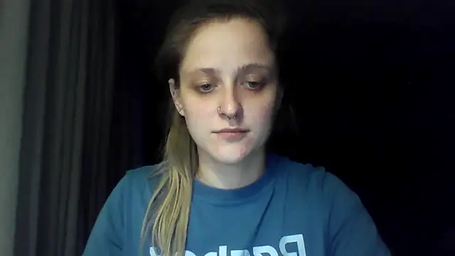 LeaWetGirl webcam