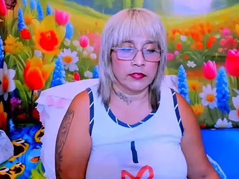 indianroxy webcam
