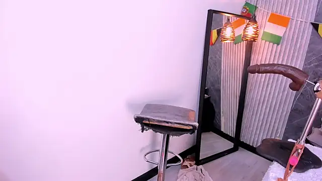 Angie_Will webcam