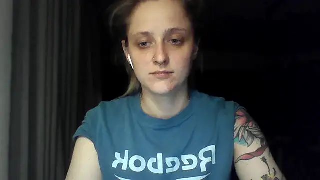 LeaWetGirl webcam