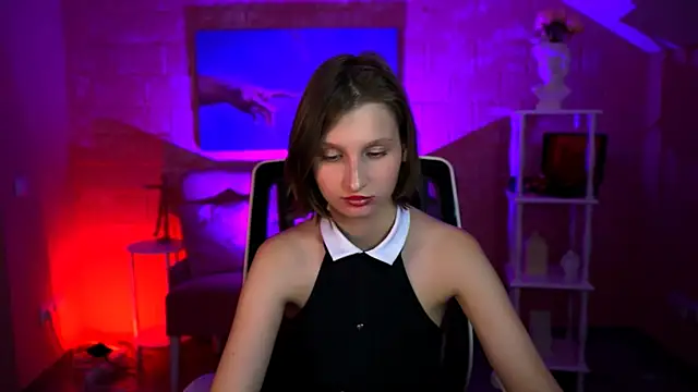 EllaHorton webcam