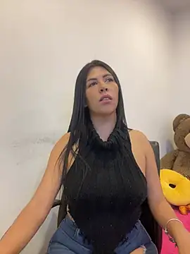 Alanna_atm_ webcam