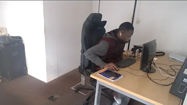 Mastertopdome live cam on StripChat