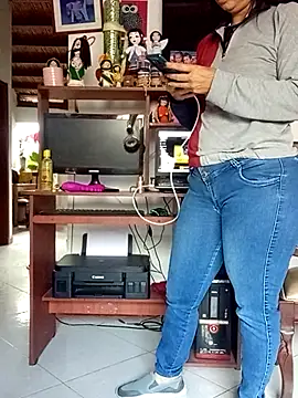 AfroditaX23 webcam