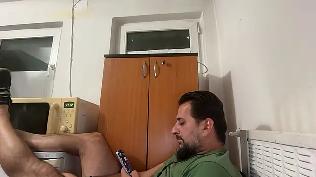 TARKAN1 live cam on StripChat