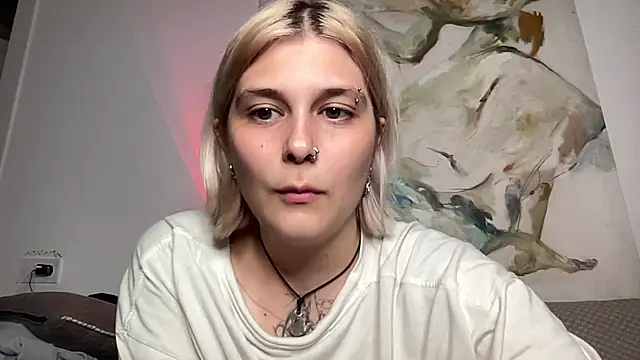 Ella_Bloom live cam on StripChat