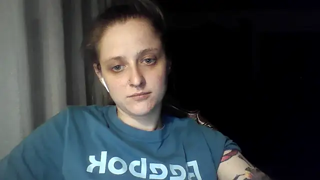 LeaWetGirl webcam