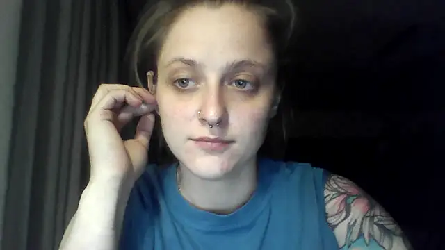 LeaWetGirl webcam