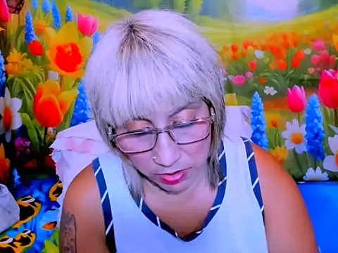 indianroxy webcam