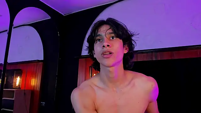 Cheys_Mast live sex cam