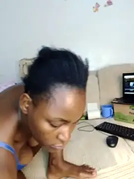 cum_queen254 webcam
