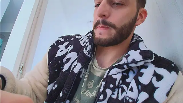 thomas_gun - Thomas_gun's free webcam - UK Sex Cams