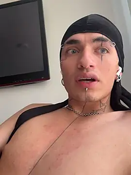 santikhalifa webcam