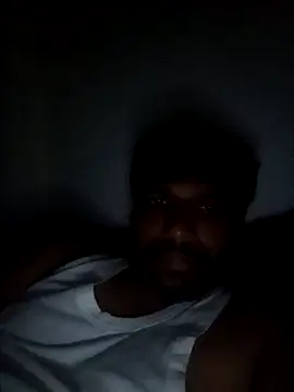 Aloneisbest webcam