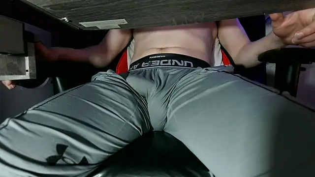 Dick_and_muscles webcam
