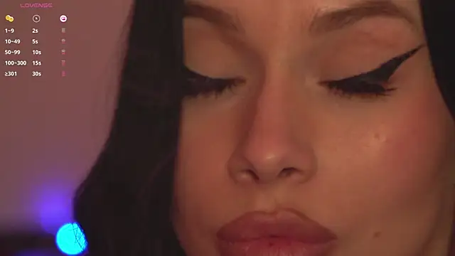 Olivia_Faye