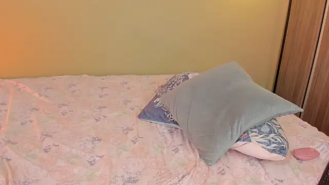Fluffygarden webcam