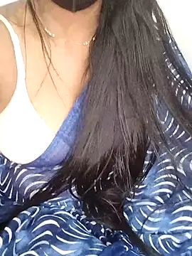 Tamil_Azhaghi live cam on StripChat