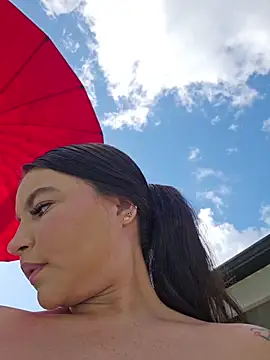 Pretty_Julieta webcam