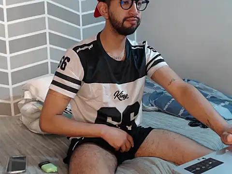 thomass1018 webcam
