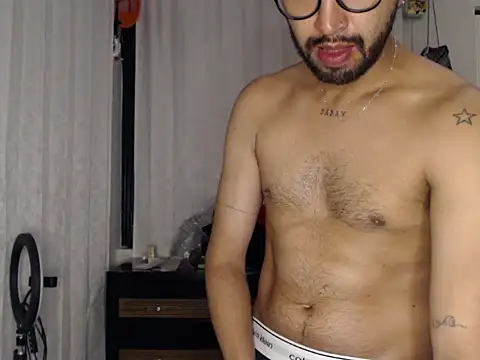 thomass1018 webcam
