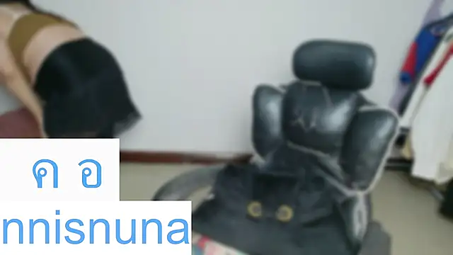 nunanunanuna webcam