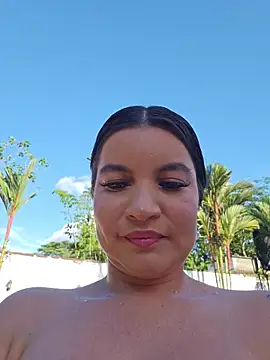 Pretty_Julieta webcam