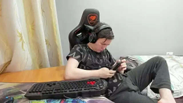 iliaskrislove webcam