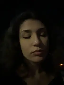ScarletBloom_ webcam